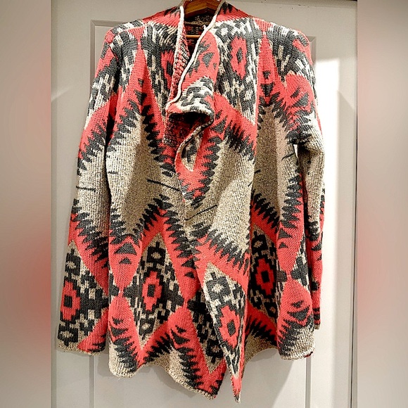 Kate Collection Sweaters - Aztec Patterned Cardigan Sweater